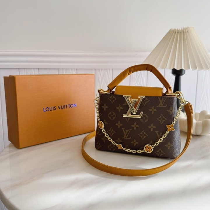 Women’s Designer-Inspired Shoulder Bag – Mid-Size Luxury Crossbody Handbag